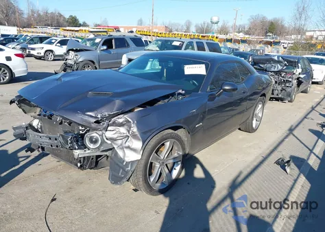 2018 Dodge Challenger R/T z USA, uszkodzony, nr VIN 2C3CDZBT4JH182526